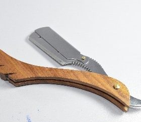 Duck Shape Wood Handle Cut Clip Razor