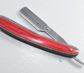Multi Shade Wood Handle Regular Clip Razor